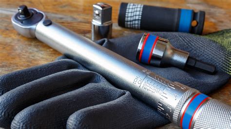 How to use a torque wrench - While holding the torque wrench handle in your nondominant hand, set the nut or bolt on the threading. The socket, adaptor, or extender should be guided onto the …